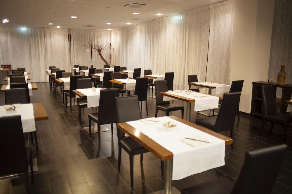 克里斯托尔酒店 库尼奥 外观 照片