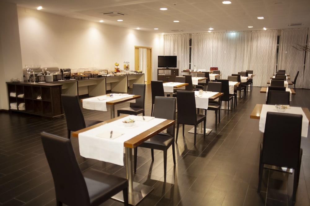 克里斯托尔酒店 库尼奥 外观 照片
